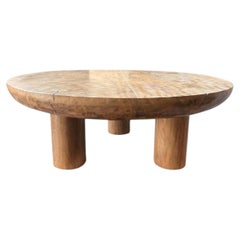 Skulpturaler Tisch aus massivem Suarholz – handgefertigtes, organisches, modernes Design
