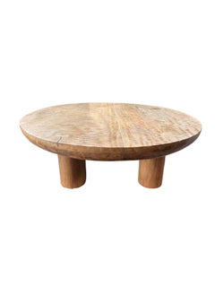Skulpturaler Tisch aus massivem Suarholz – handgefertigtes, organisches, modernes Design