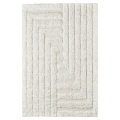 Handwoven Shaggy Labyrinth Wool Rug White Large