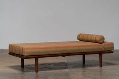 Diván GE 19 - Hans J. Wegner para Getama, Dinamarca, década de 1960