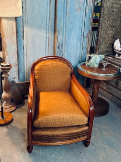 Poltrona da club d’epoca in stile Art Nouveau, rivestimento realizzato a mano, Francia, 1960