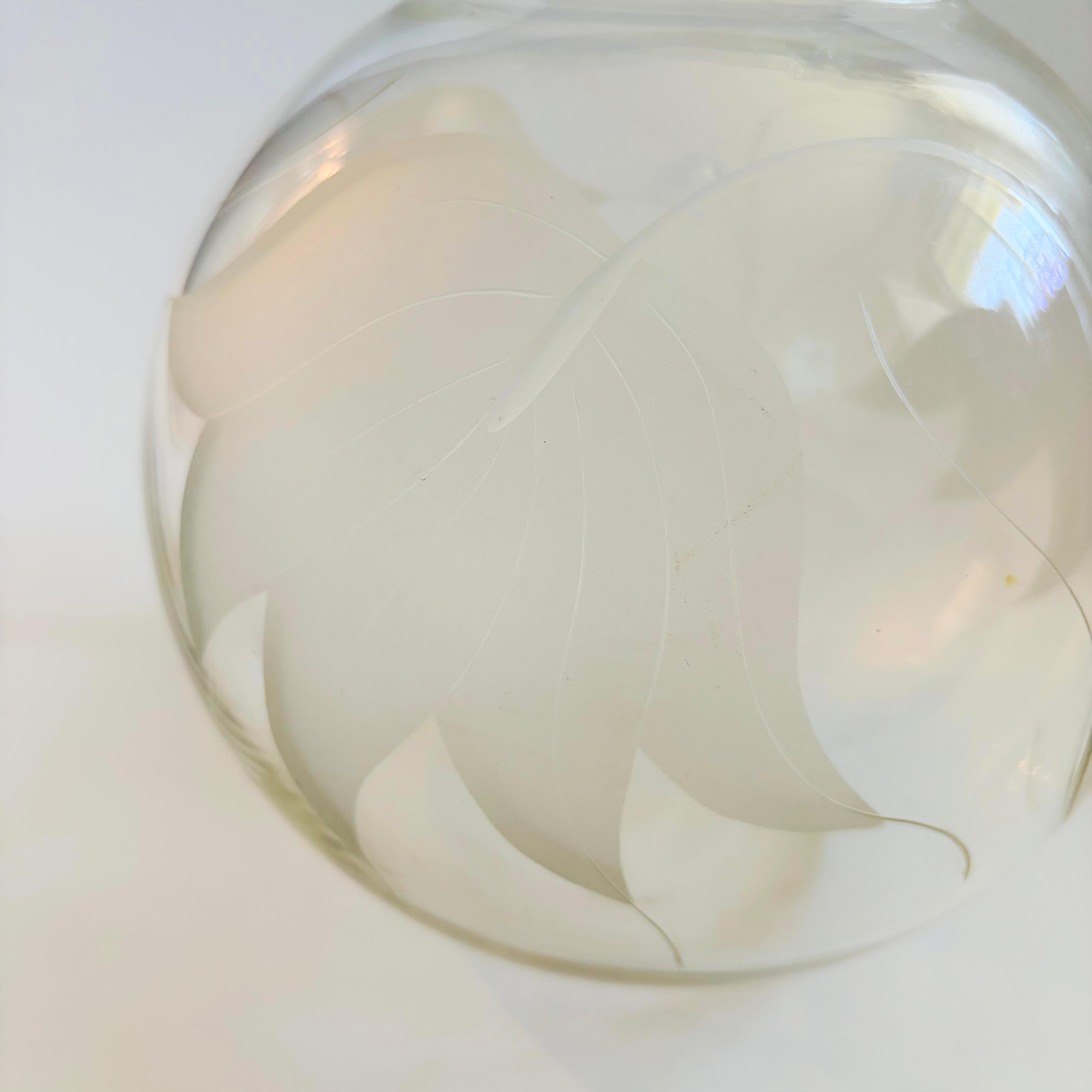 Large Frosted Leaf Sphere Vase In Good Condition For Sale In Fairfield, CA