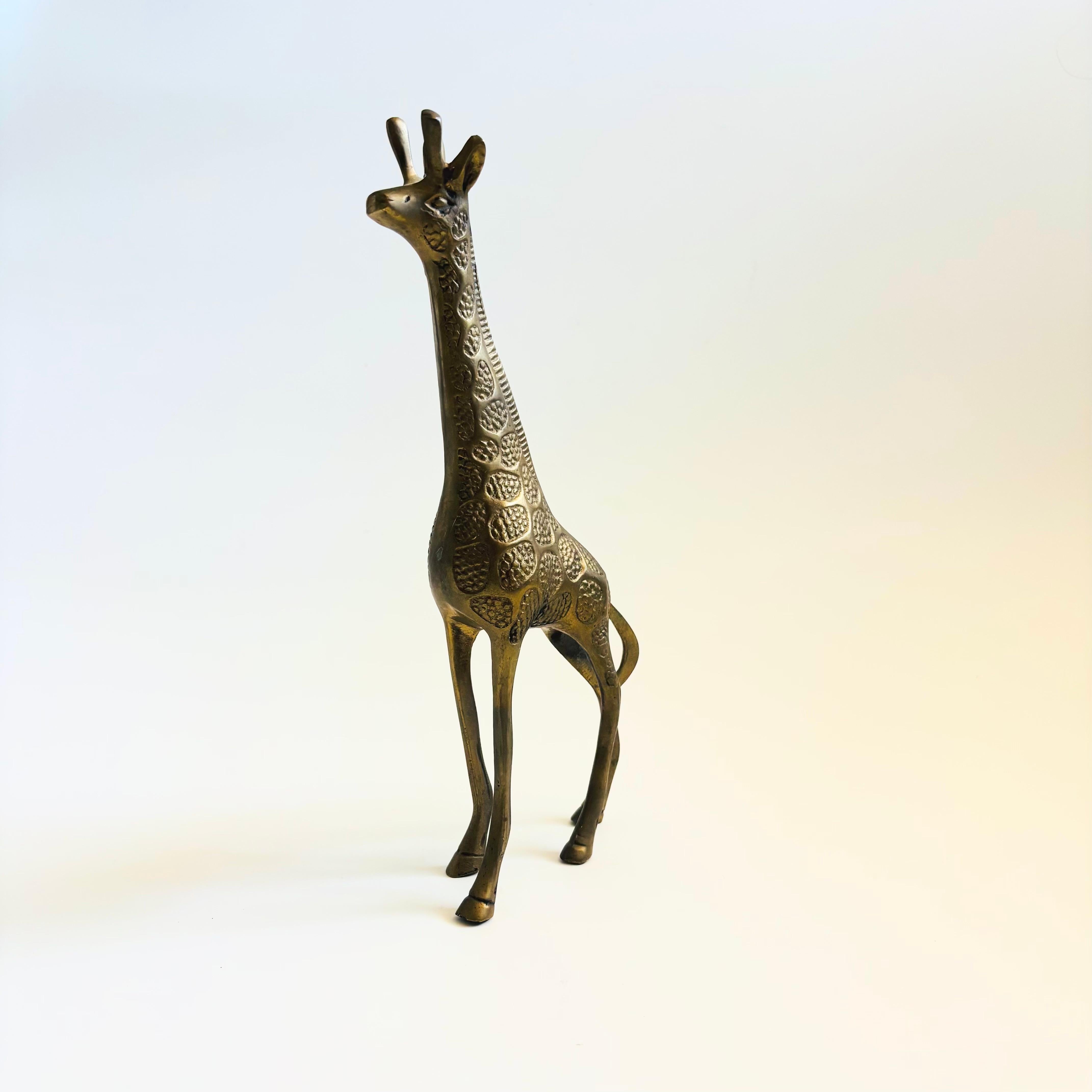 Giraffa alta in ottone vintage In condizioni buone in vendita a Fairfield, CA