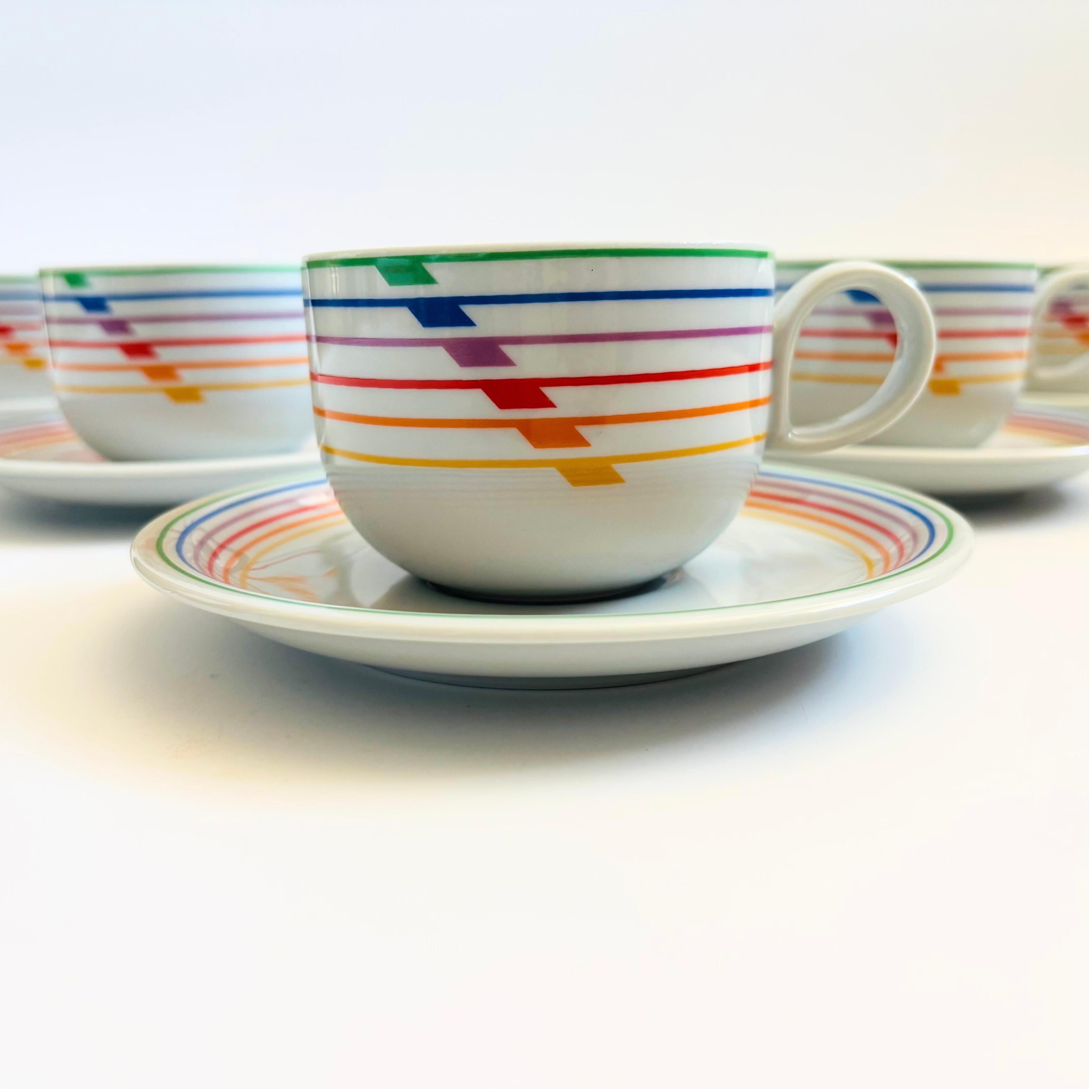 1980er Block Sextett Regenbogen Tassen und Untertassen - 6er Set (Portugiesisch) im Angebot