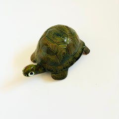 Tartaruga in ceramica fatta a mano della metà del secolo scorso - Firmata e datata 1977