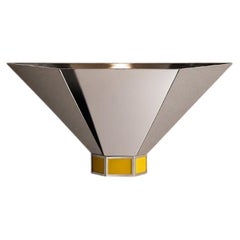 Applique murale Florens en acier inoxydable poli miroir, designée par Yaniv Chen