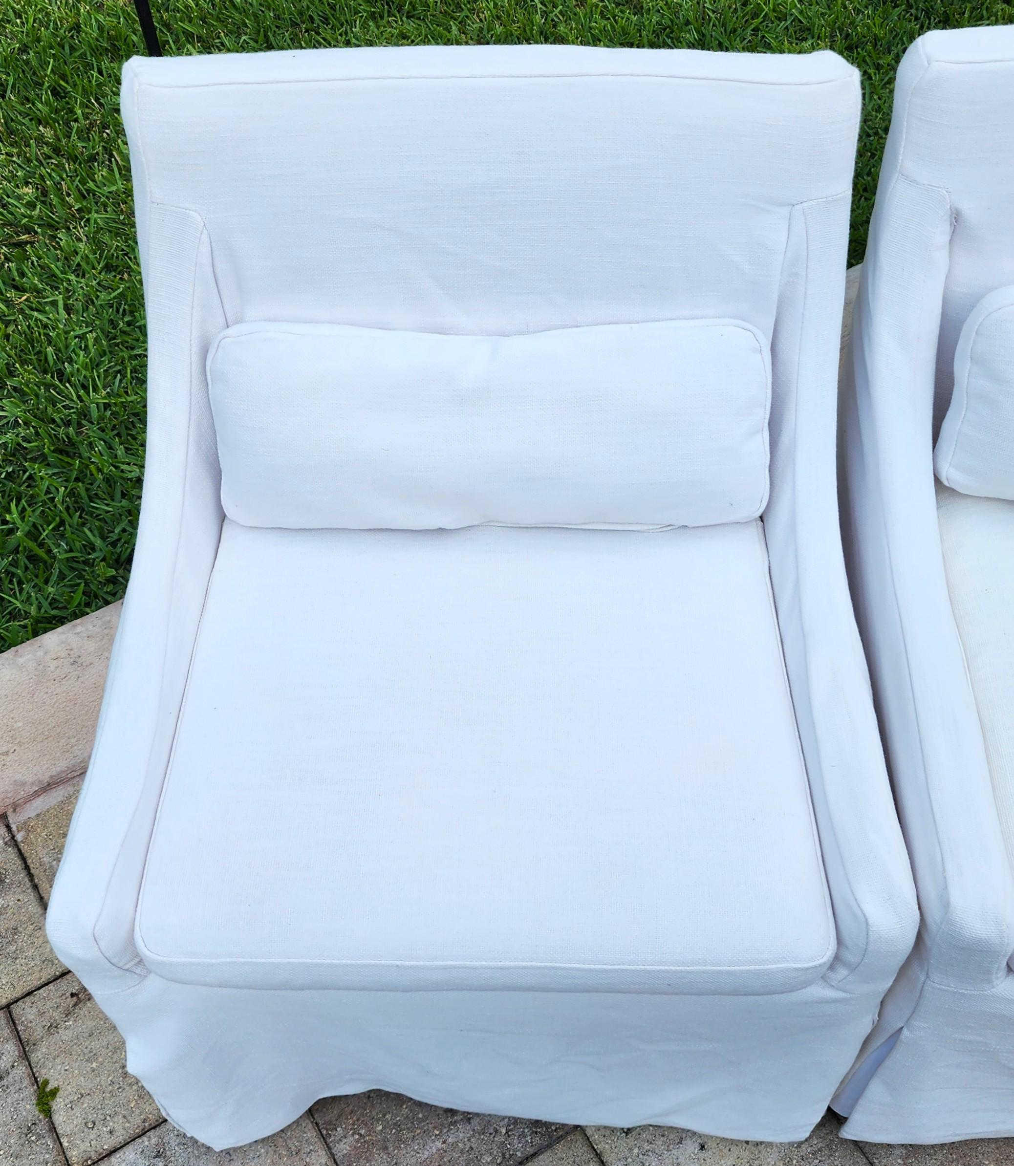 Für die vollständige Artikelbeschreibung klicken Sie auf Mehr Details unten.

Angebot einer unserer jüngsten Palm Beach Estate Fine Furniture Acquisitions of A
4er-Set Restoration Hardware Niedriger belgischer Schrägarm
SLIPCOVERS, SEAT CUSHION