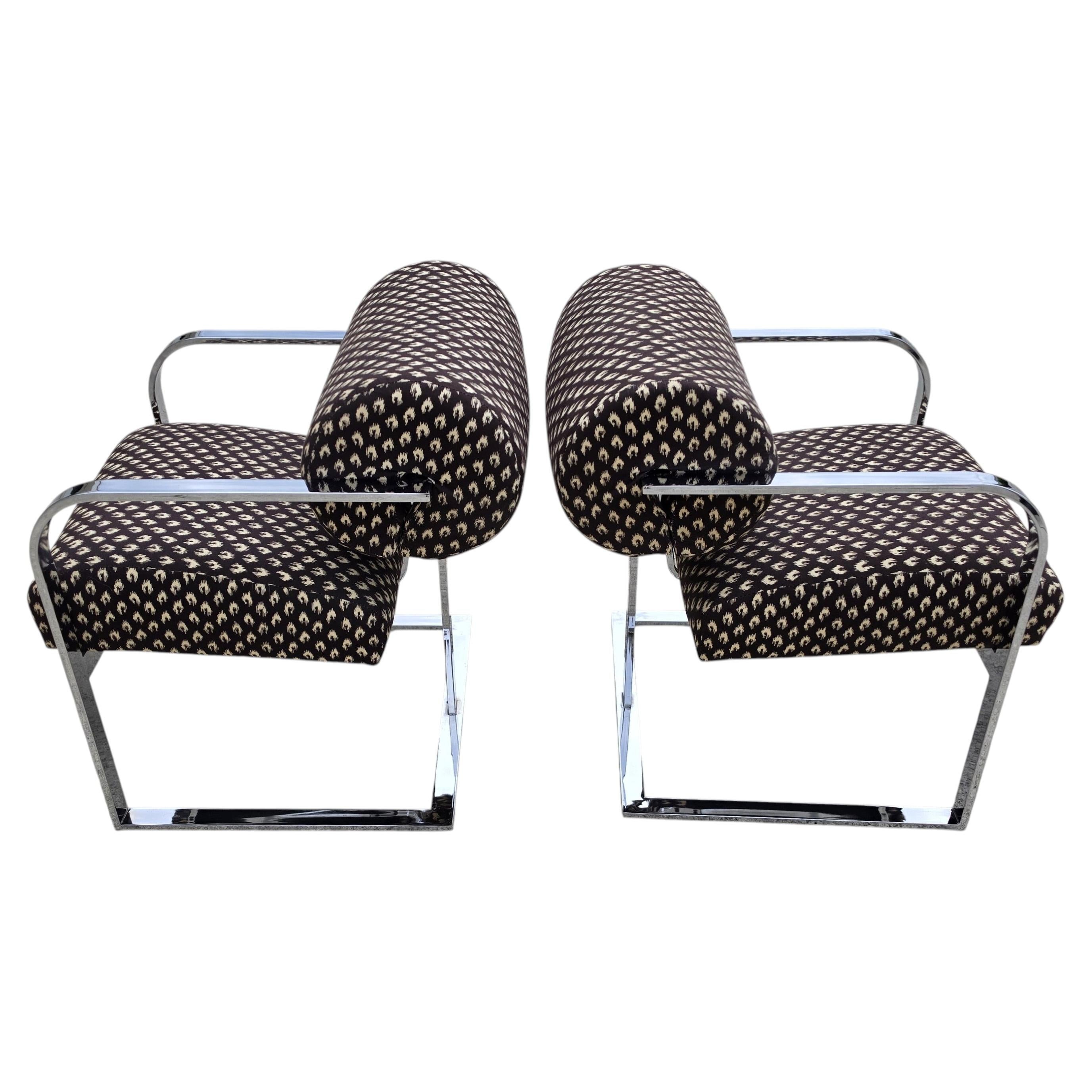 Milo Baughman para Thayer Coggin: sillones postmodernos de los años 70 con estructura en voladizo y acabado cromado en venta