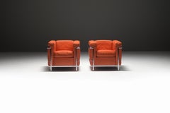 Exceptionally set of LC2 armchairs in orange leather by Le Corbusier - Cassina.