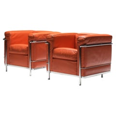Exceptionally set of LC2 armchairs in orange leather by Le Corbusier - Cassina.