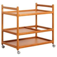 Chariot de bar en teck conçu par Johannes Andersen pour Silkeborg, design scandinave, MCM