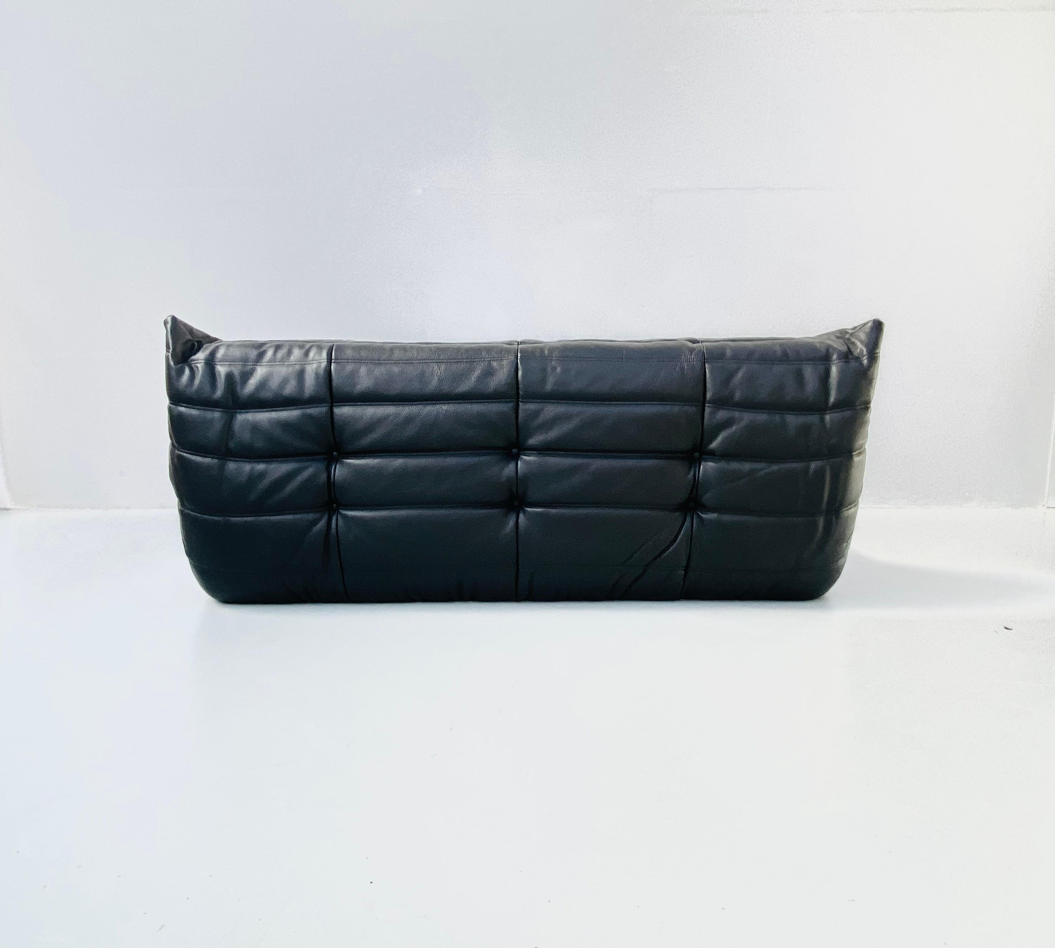 Französisch Schwarzes Leder Togo Wohnzimmerset  von Michel Ducaroy für Ligne Roset. 3