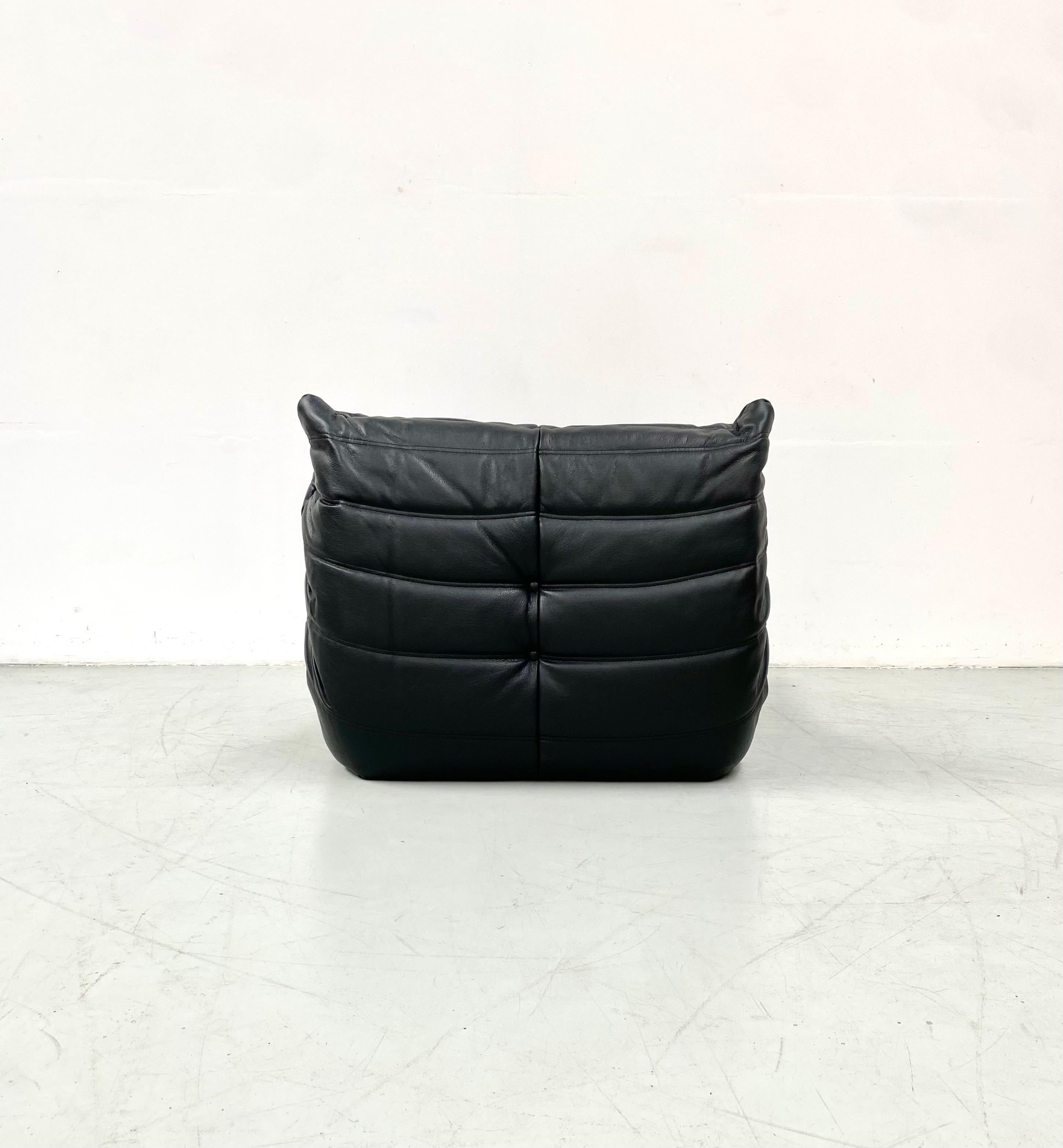 Französisch Schwarzes Leder Togo Wohnzimmerset  von Michel Ducaroy für Ligne Roset. 12