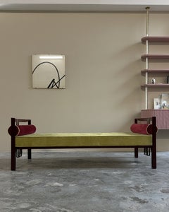 Vanessa single daybed Tobia Scarpa for S.Gavina 1970 bordeaux and green finiture