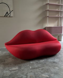Canapé Bocca – Studio 65 pour Gufram, 1986, en tissu rouge