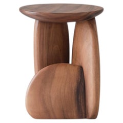 Tabouret Pebble Type 02, bois naturel de coque de singe