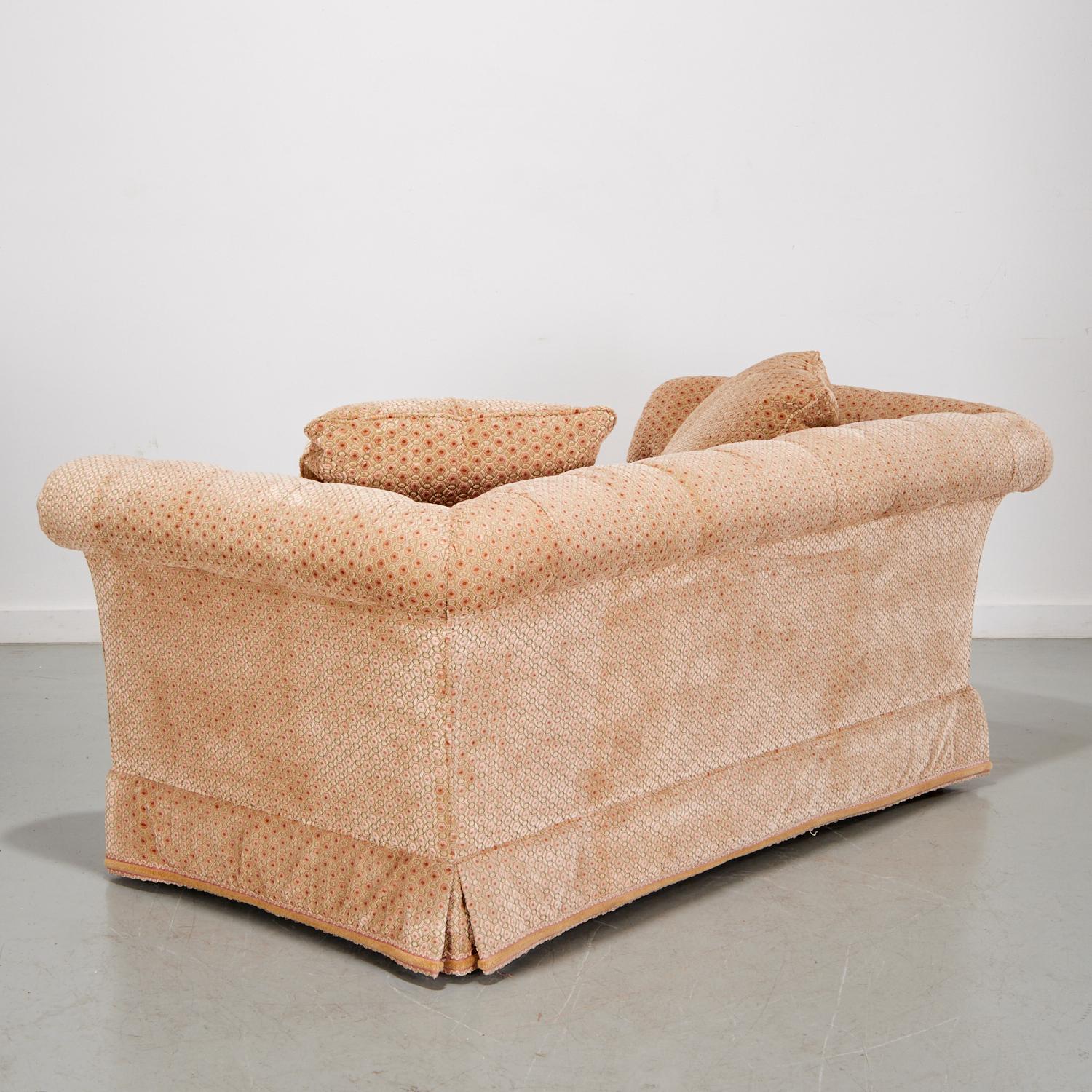 Contemporary Brunschwig & Fils Custom Piedmont Tufted Loveseat in Geometric Velour Fabric For Sale
