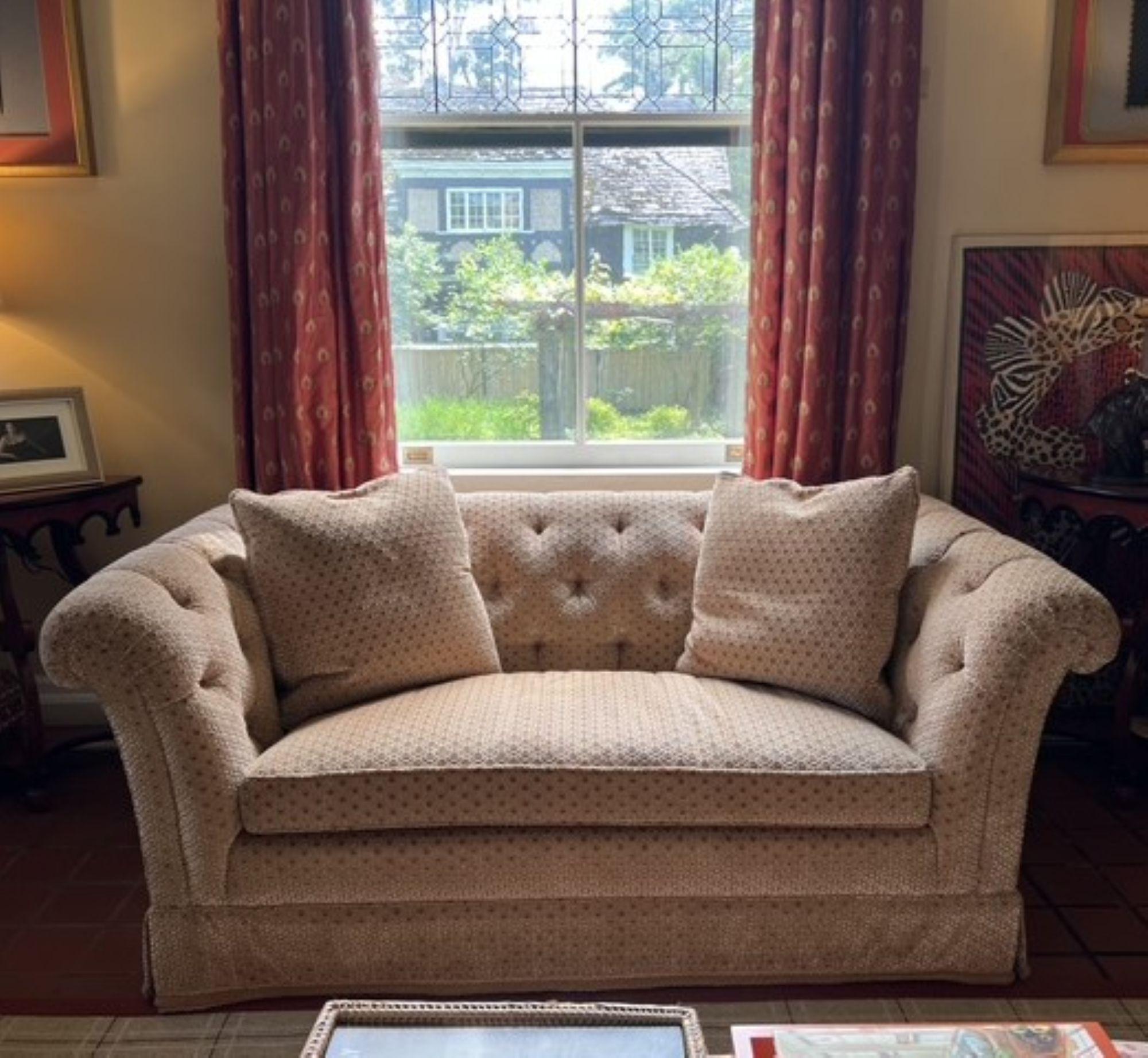 Brunschwig & Fils Custom Piedmont Tufted Loveseat in Geometric Velour Fabric For Sale 2