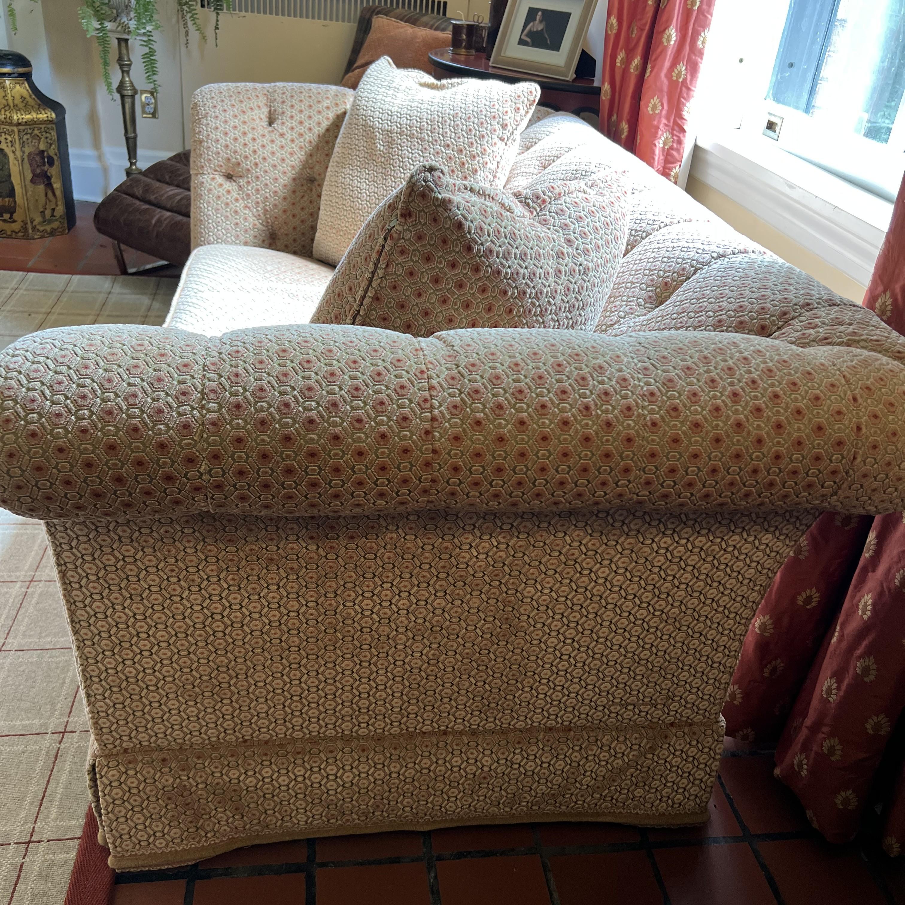 Brunschwig & Fils Custom Piedmont Tufted Loveseat in Geometric Velour Fabric For Sale 5