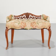 Early 20th Century Continental Rococo Revival Carved Wood Vanity Bench
