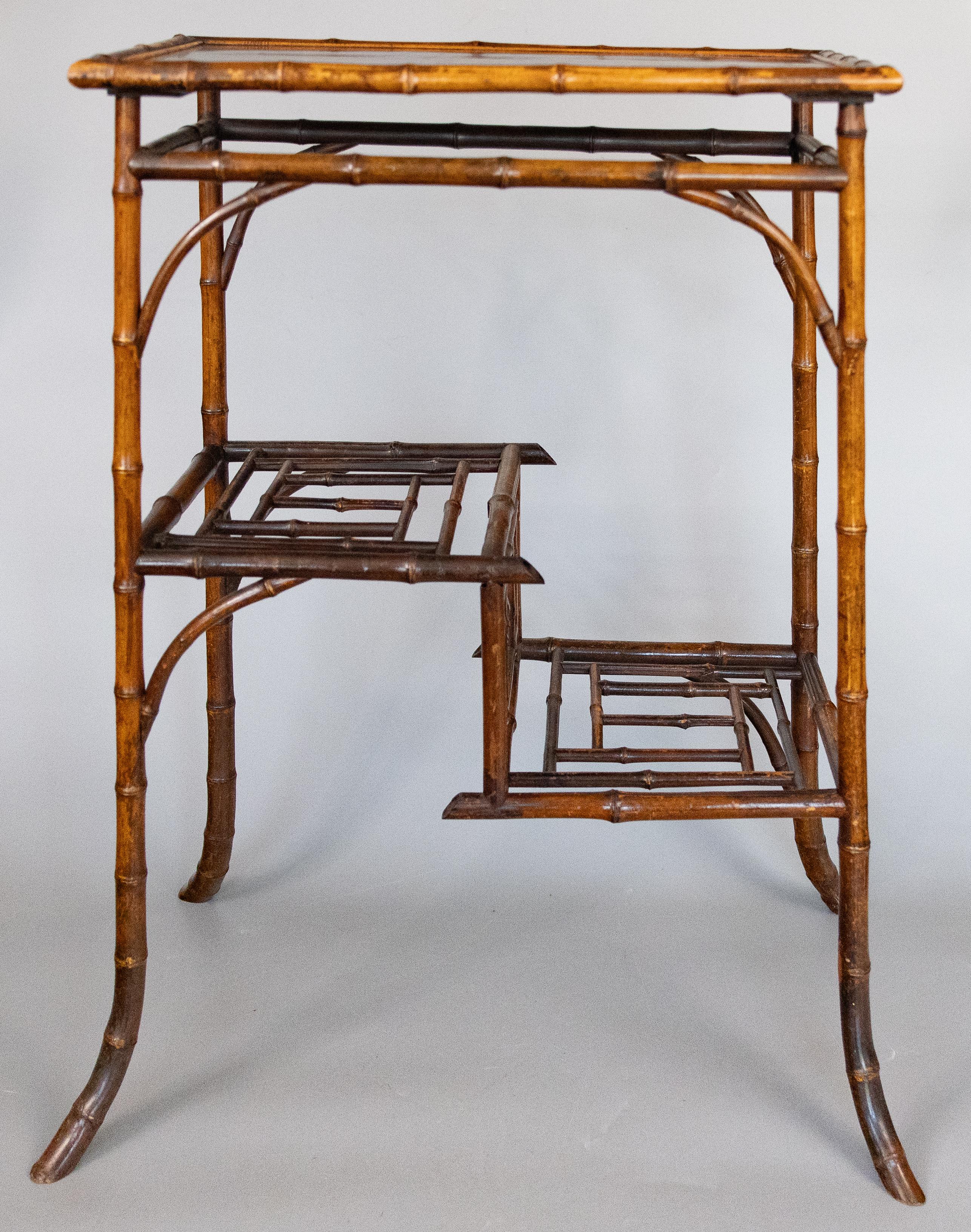 19th Century English Chinoiserie Bamboo Side Table In Good Condition For Sale In Pearland, TX