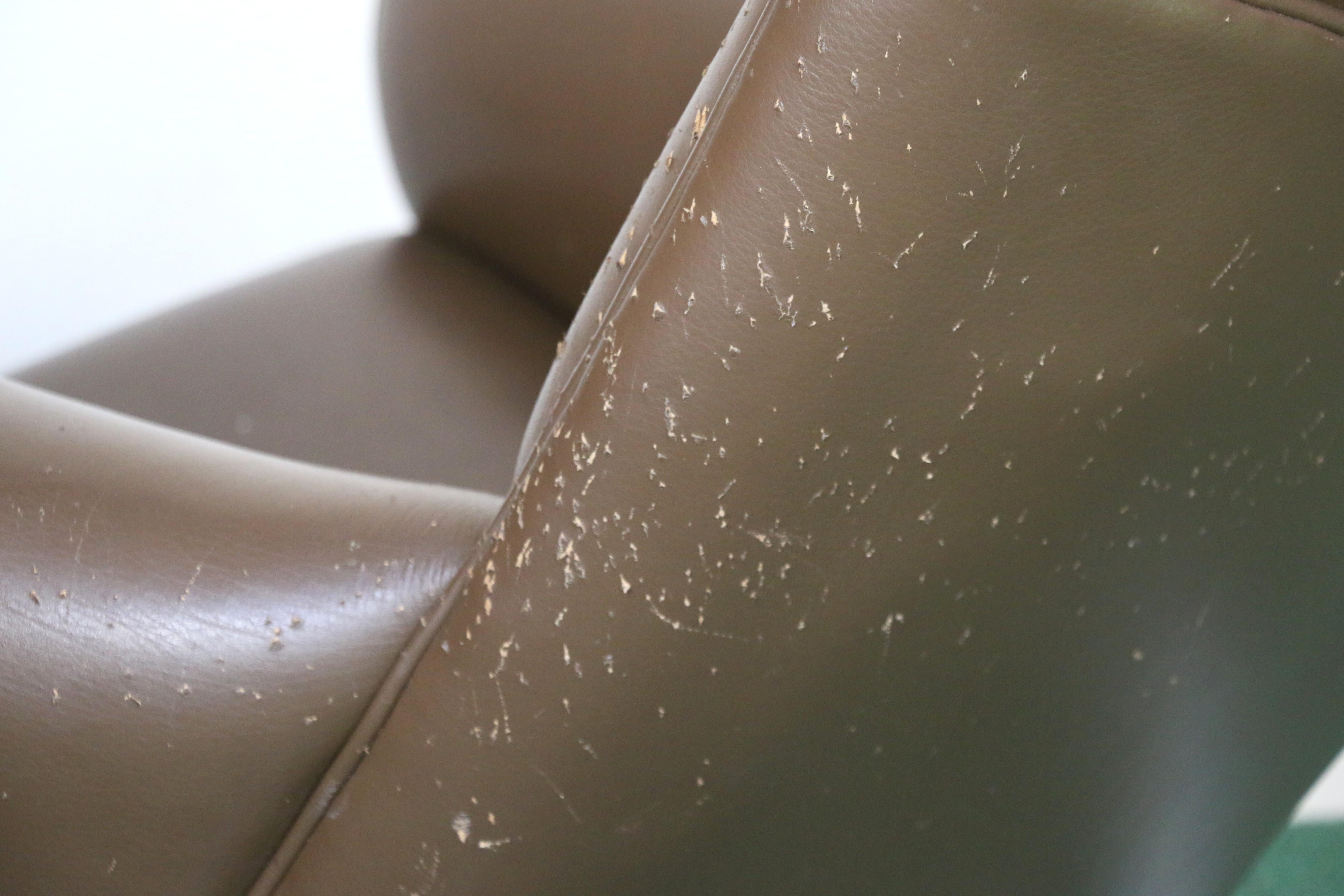 Chaise longue en forme de bœuf avec ottoman par Hans J. Wegner, Danemark, années 1970 en vente 3