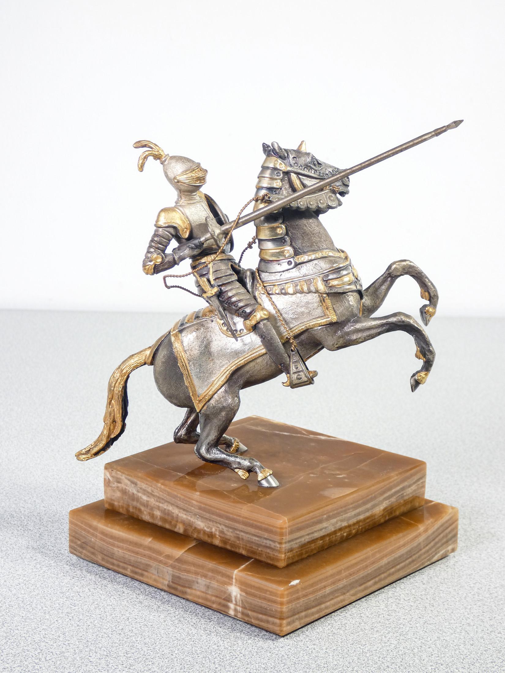 Metal sculpture of medieval knight signed Giuseppe VASARI. 1970s For