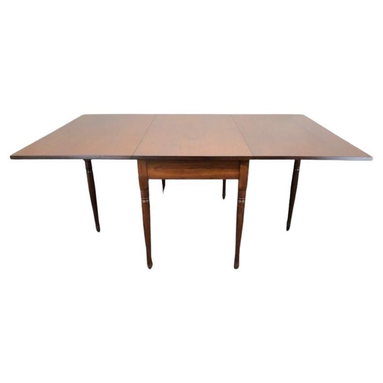 EA CLORE SONS Gateleg DropLeaf Dining Table No. 513T For Sale at