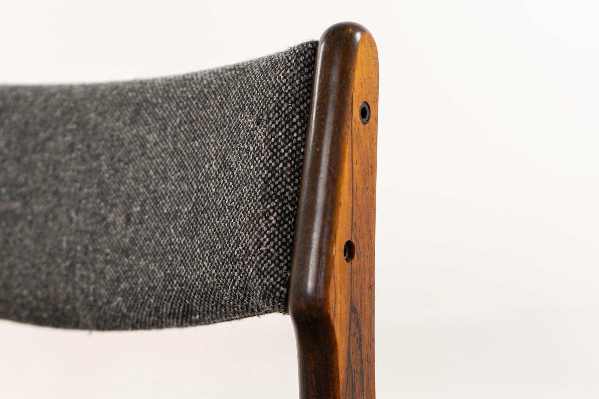 8 Danish Modern Rosewood Dining Chairs In Good Condition For Sale In VANCOUVER, CA