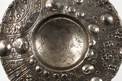 Assiette sculpturale en céramique italienne, lustre argenté platine, pièce maîtresse faite main