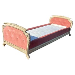 Small Transition Louis XV/louis XVI Style Bed