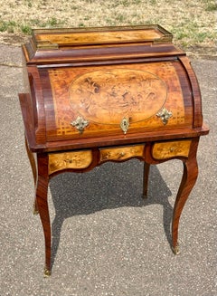 Bureau cylindrique de style Louis XV « Bureau / Bonheur du Jour »