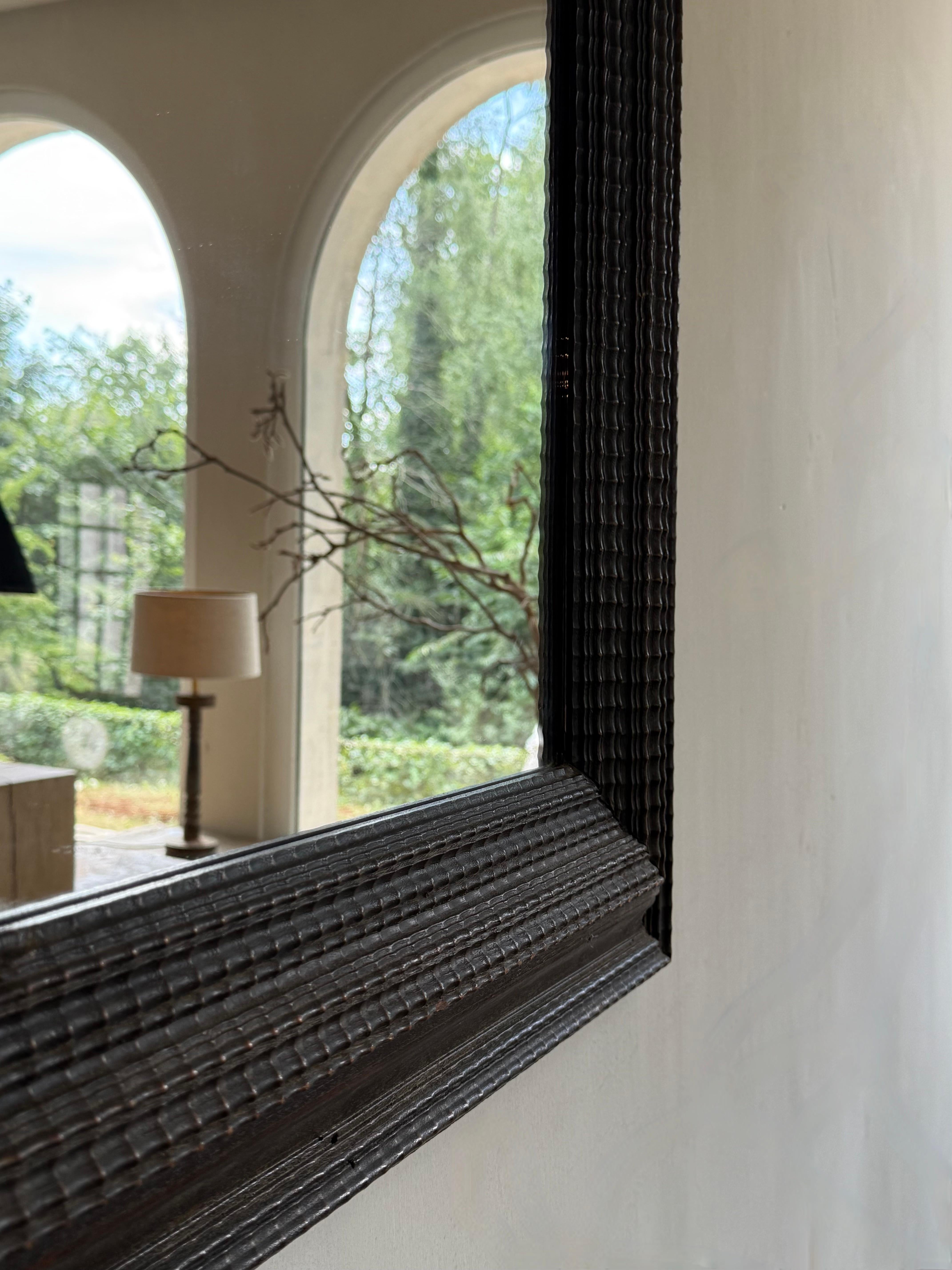 Miroir italien du 19e siècle à moulures ondulées Bon état - En vente à Nijlen, BE