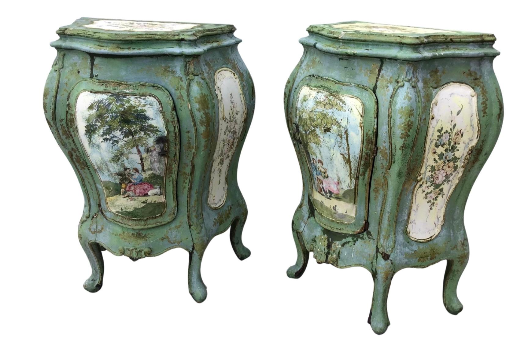 Italian Pair Venetian Lacquered and Gilt Wood Side Table / Night Stands