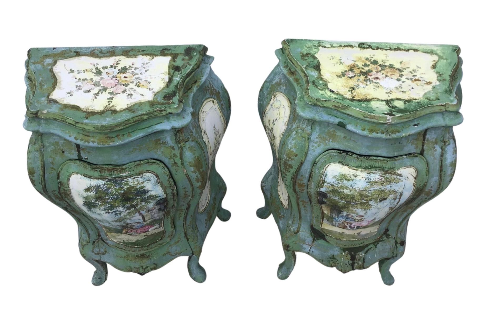 Pair Venetian Lacquered and Gilt Wood Side Table / Night Stands 6
