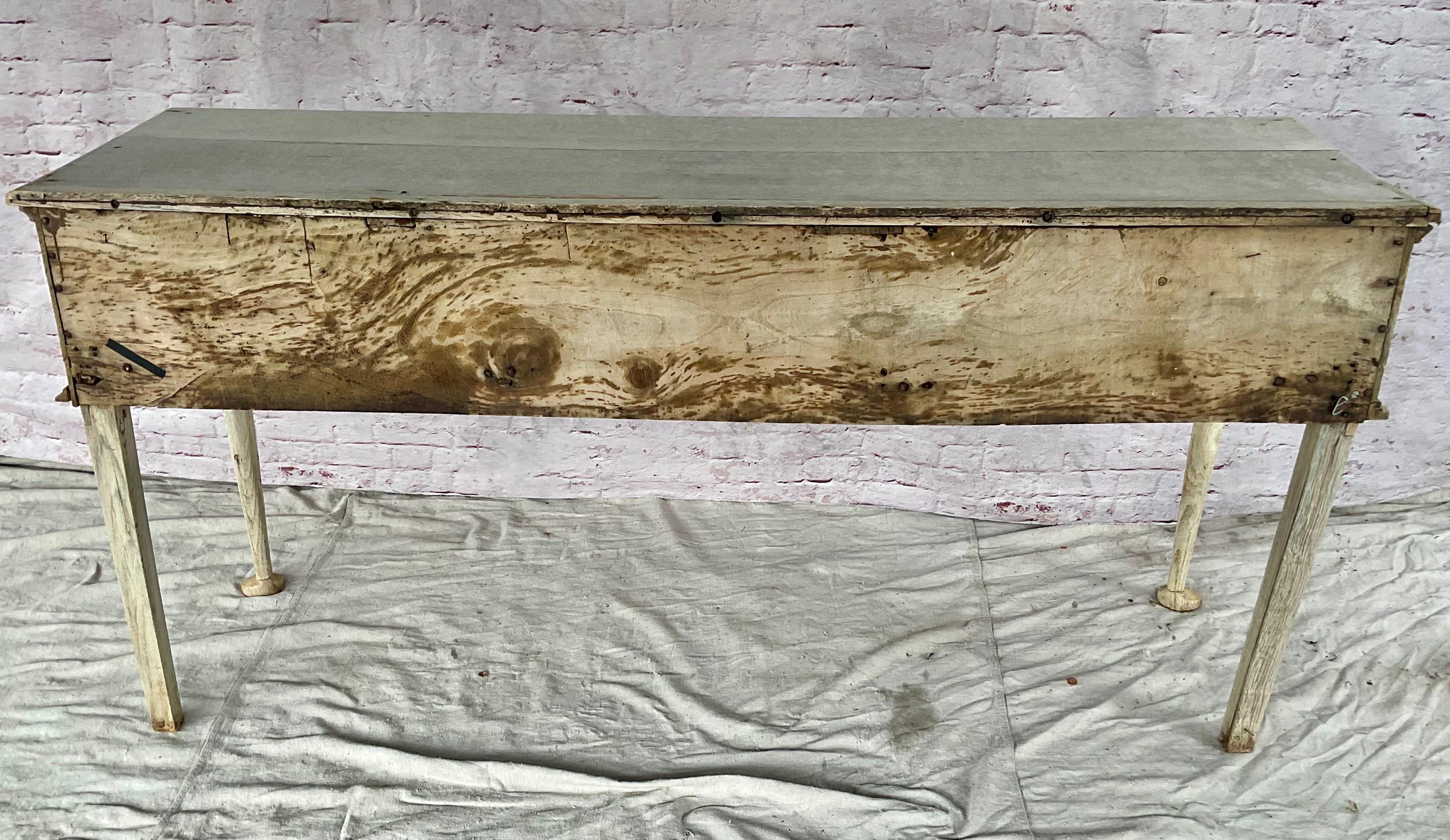 George III English Bleached Oak Dresser / Sideboard For Sale 5