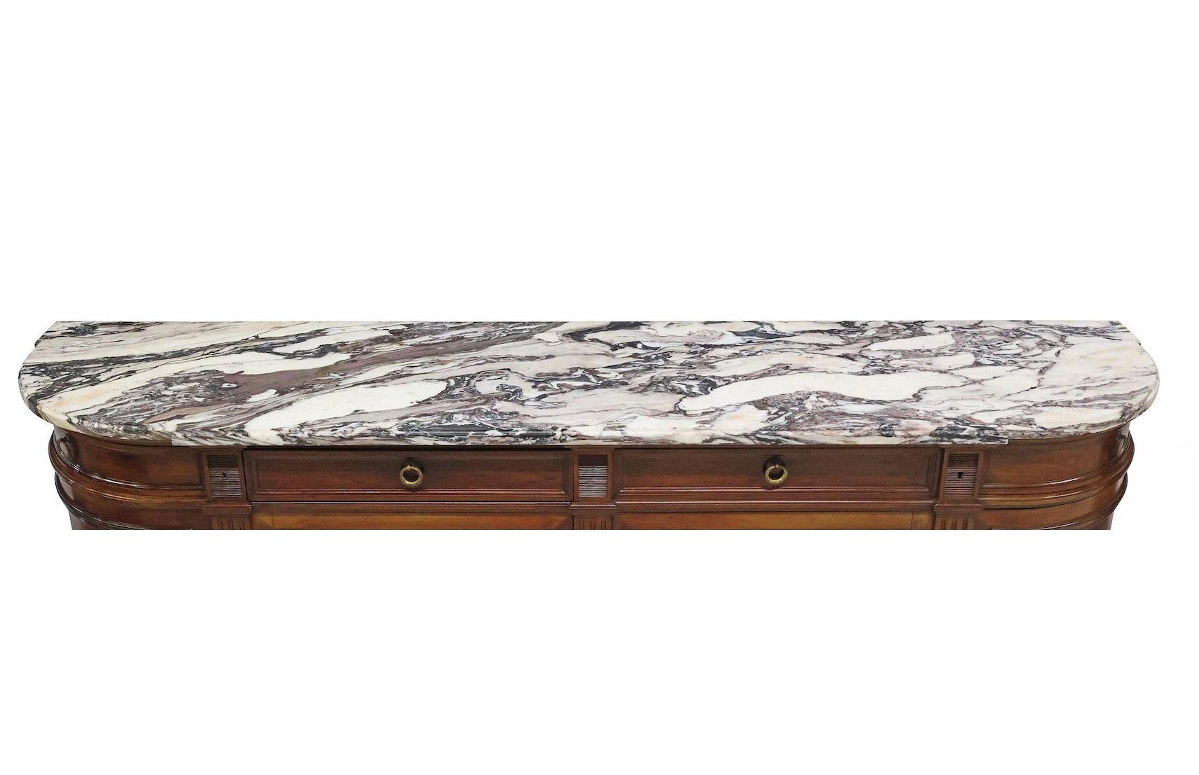 Credenza / Buffet francese in stile Luigi XVI con piano in marmo di Breche In condizioni buone in vendita a Bradenton, FL