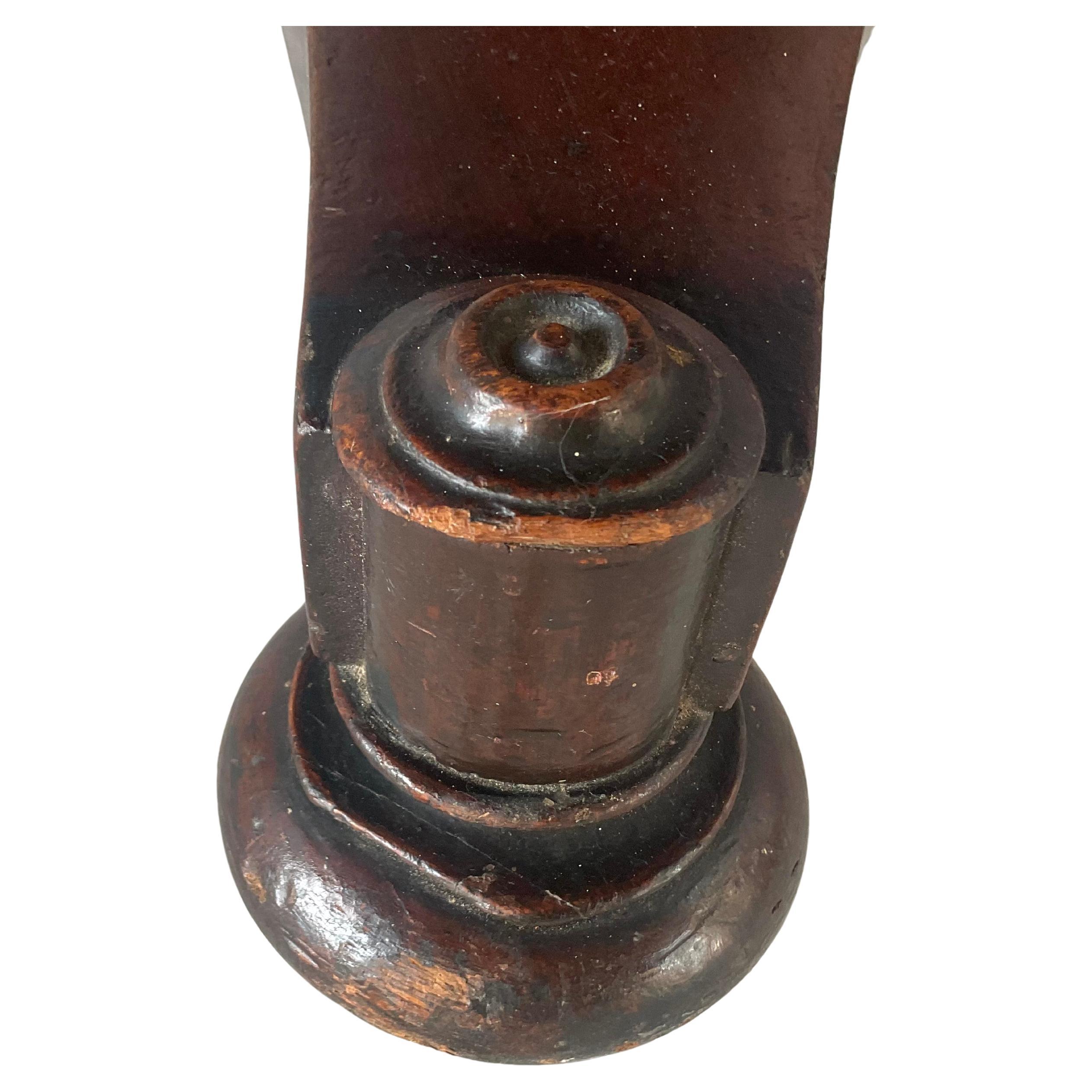 English William IV Mahogany Tilt-Top Table For Sale 7