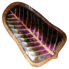 Plato «vide-poche» de cobre hecho a mano, estilo «Mid-Century Modern», con diseño de hojas