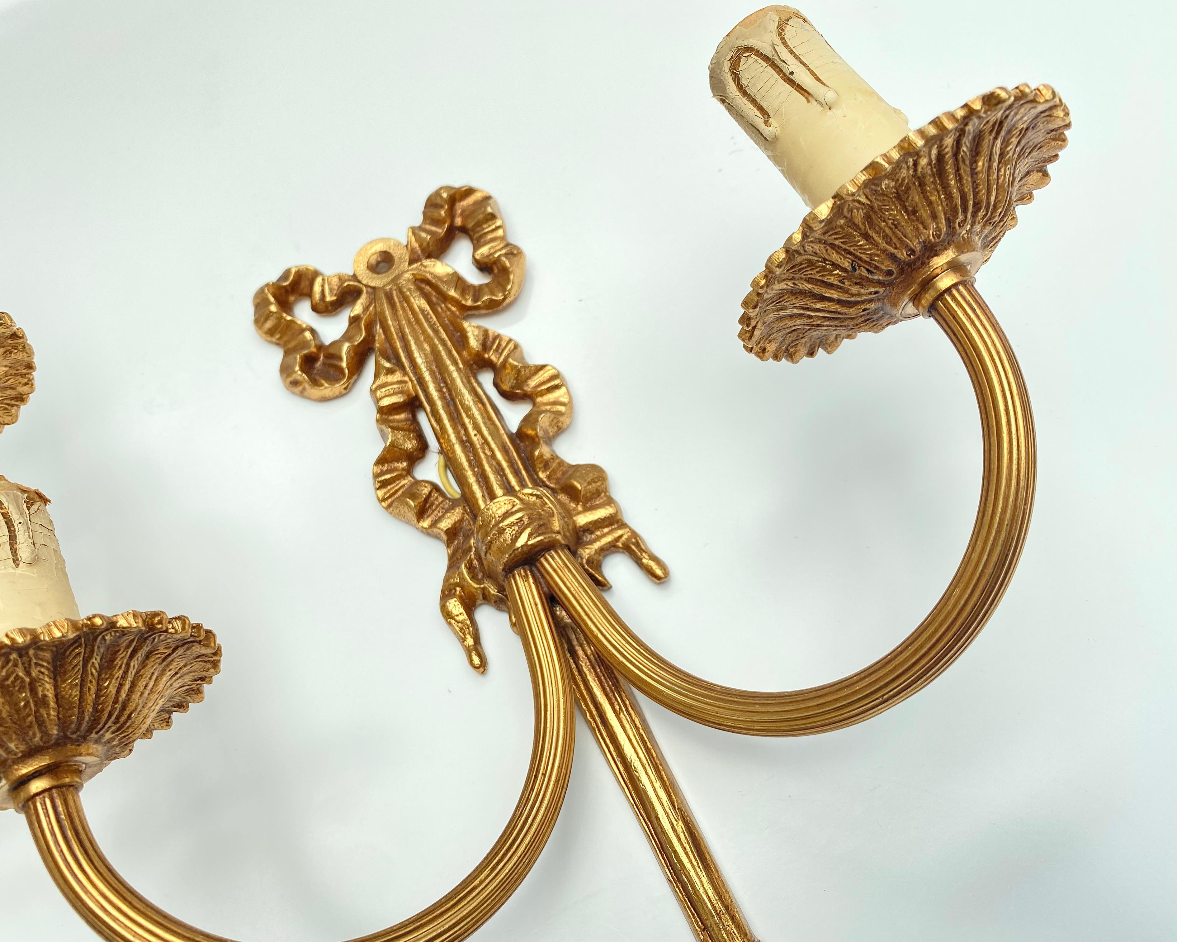 Apliques Vintage Pareja Lámparas de Pared Estilo Luis XVI, Francia, Mediados Siglo XX en Excelente estado para la venta en Bastogne, BE