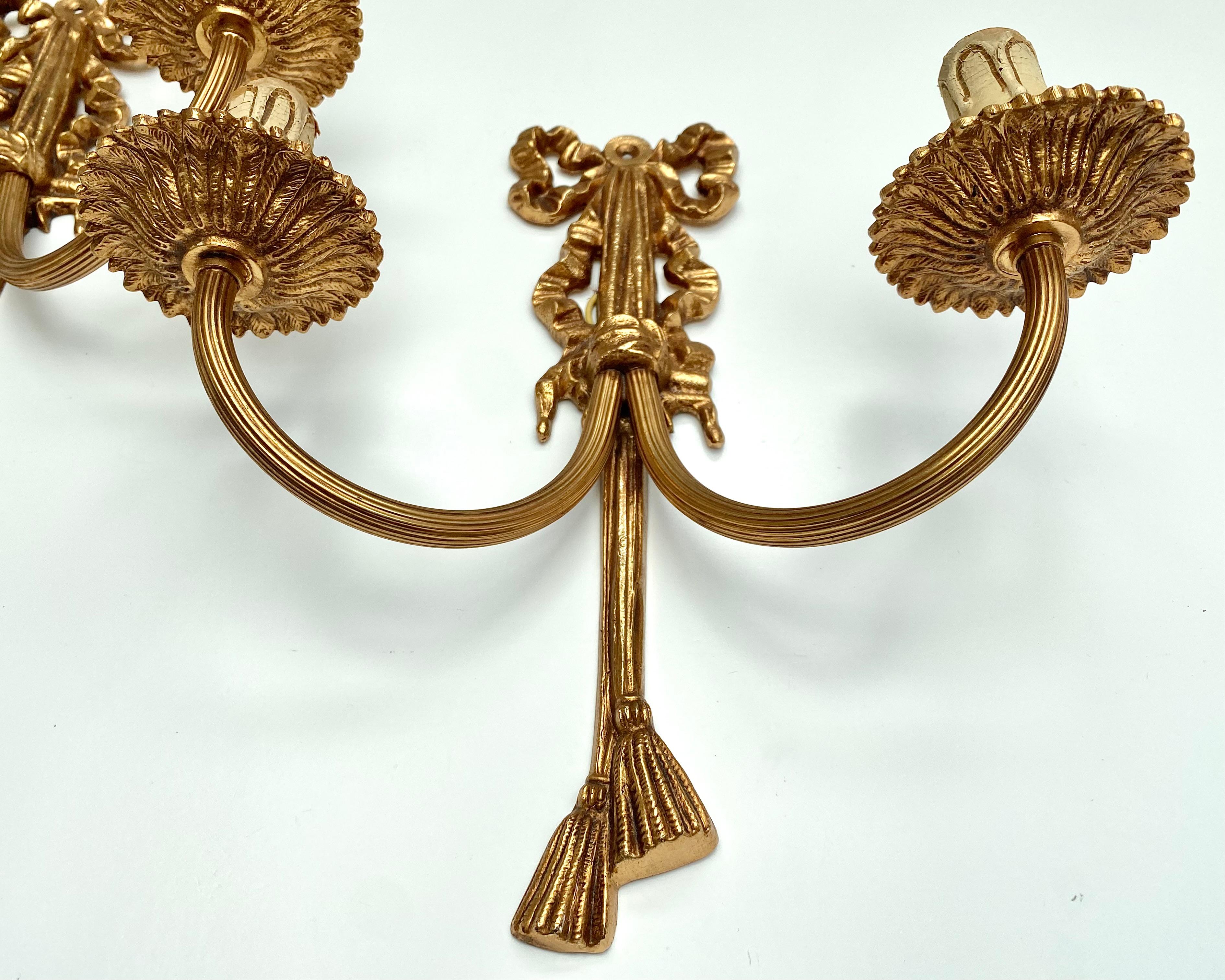 Apliques Vintage Pareja Lámparas de Pared Estilo Luis XVI, Francia, Mediados Siglo XX siglo XX en venta