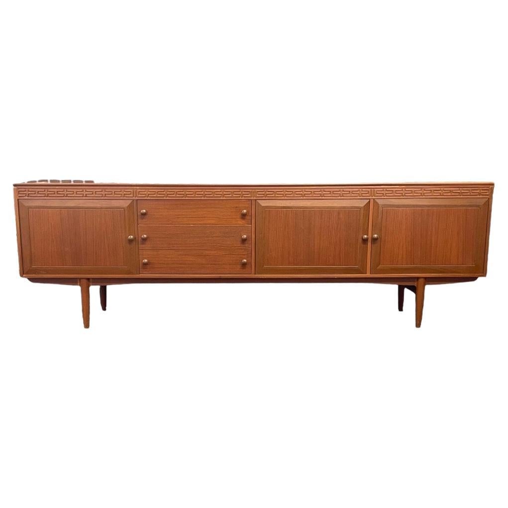 Importierte lange Vintage-Anrichte/Buffet-Anrichte aus Robert Heritage, UK, Mid-Century Modern, Vintage