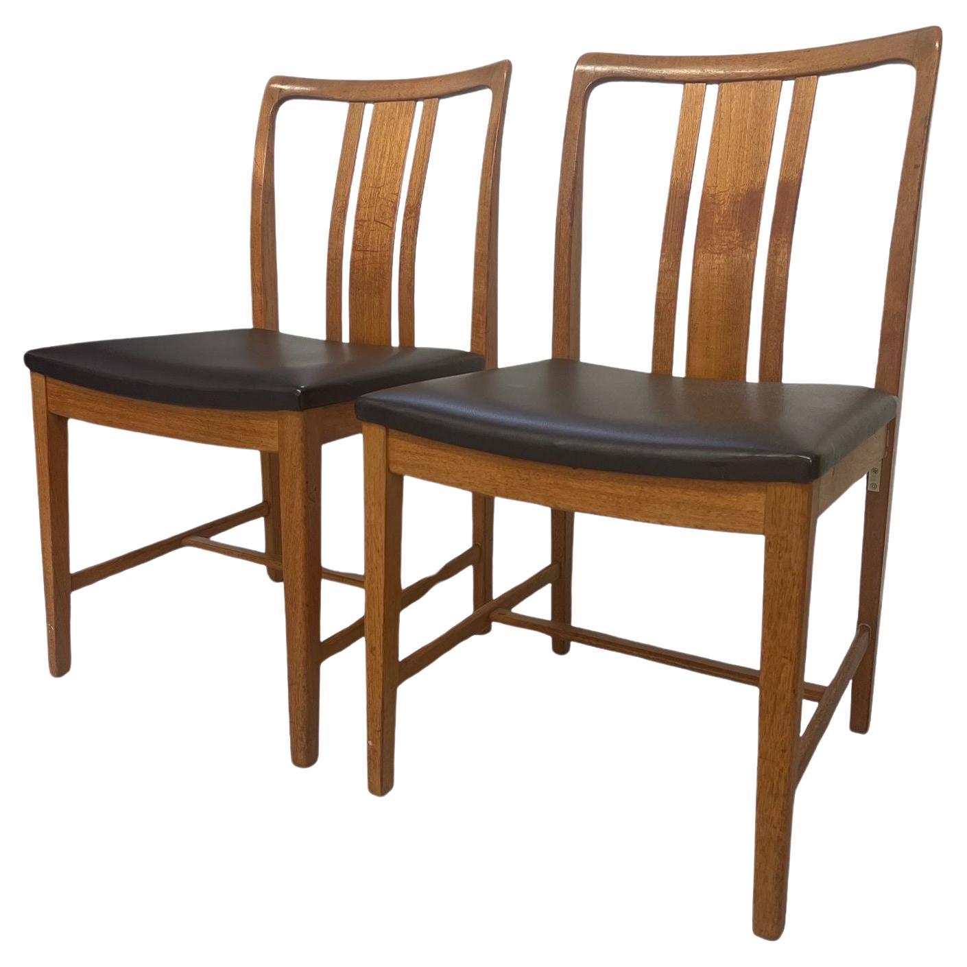 Vintage Mid Century Modern Pair of Dining Chairs