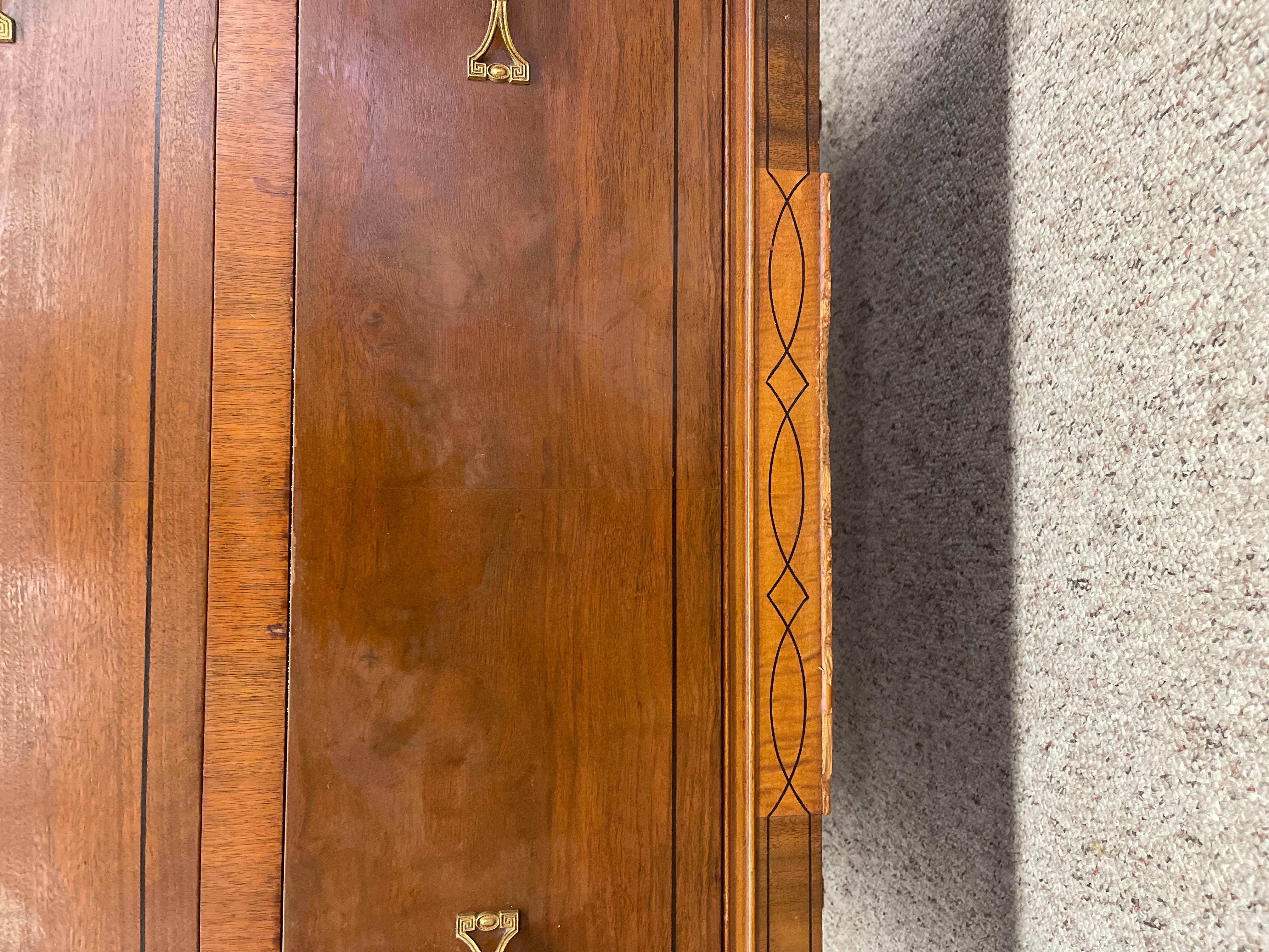 Early 20th Century Neoclassical Style Inlaid Mahogany Tall Chest with Brass Pull For Sale 1