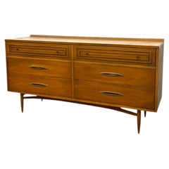 Vintage Mid-Century Modern Broyhill Premier Sculptra 6 Drawer Dresser.