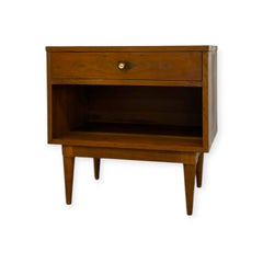 Vintage Mid-Century Modern Walnut Nightstand Dovetailed Drawers.