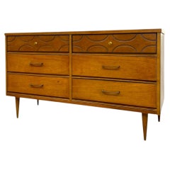 Vintage Bassett Mid Century Modern Walnut Double 6 Drawer Dresser.