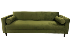 Brandneues, modernes Sofa/Couch mit avocadogrünem Samtbezug, hergestellt in den USA.
