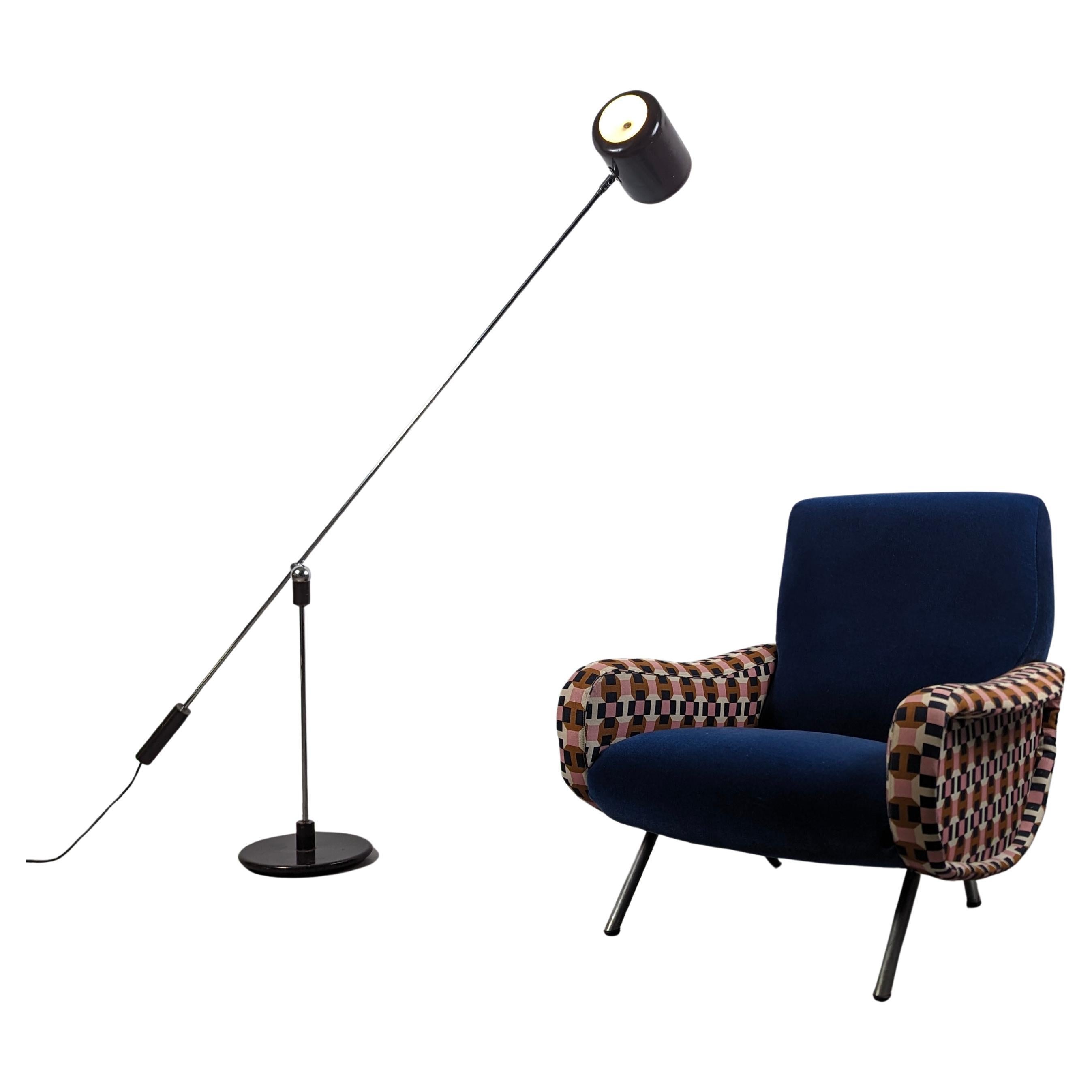 Magnets Floor Lamps