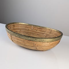 Italienische ovale Tischschale aus Rattan und Messing aus der Mitte des Jahrhunderts, 1970er Jahre